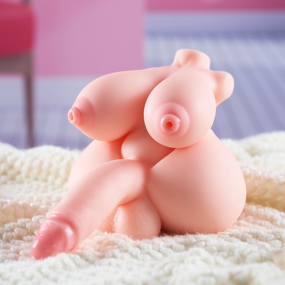 Image of Mini Robin: Futa Hentai Torso Doll Best Tits Big Ass
